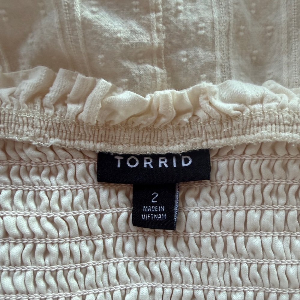 Torrid 2 Cold Shoulder 3/4 Sleeve Smocked Blouse - Picture 7 of 9